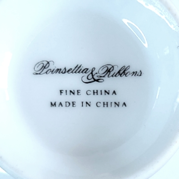 1 Vtg 90s Footed Cup Saucer Fairfield Fine China Poinsettia & Ribbons Gold Trim - Picture 7 of 8